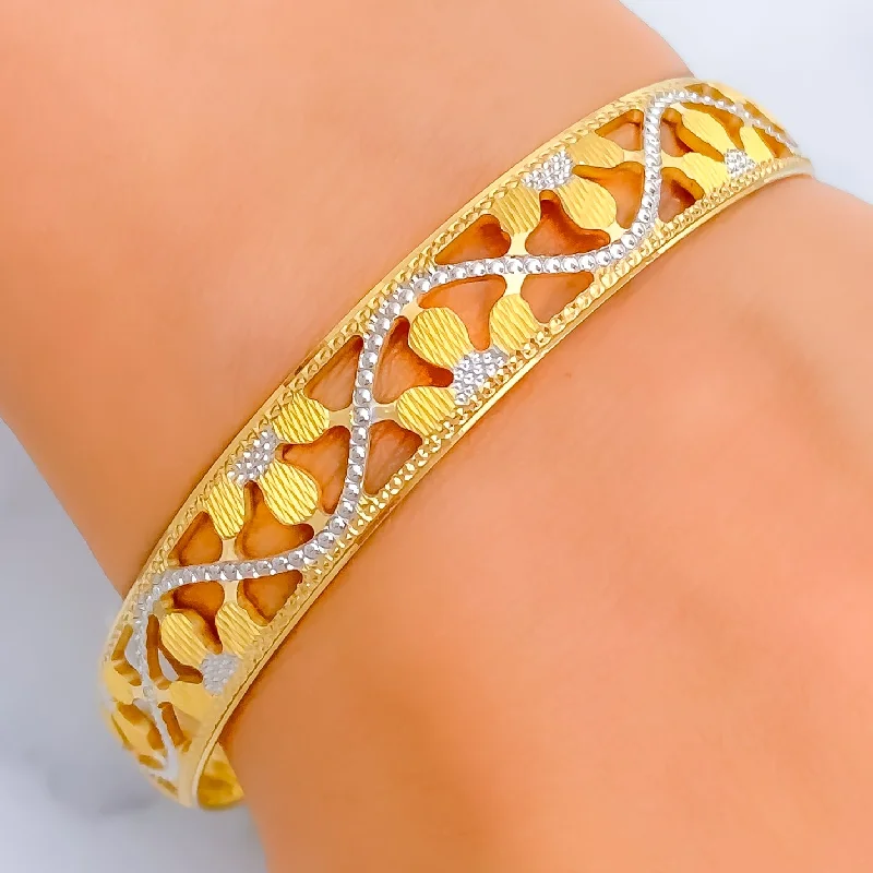 Women’s adjustable gold bracelets-Modest Blooming Flower 22k Gold Bangle