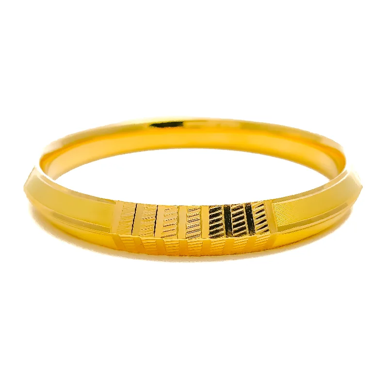 Women’s luxury gold bracelets-Impressive Striped Men's 22k Gold Bangle