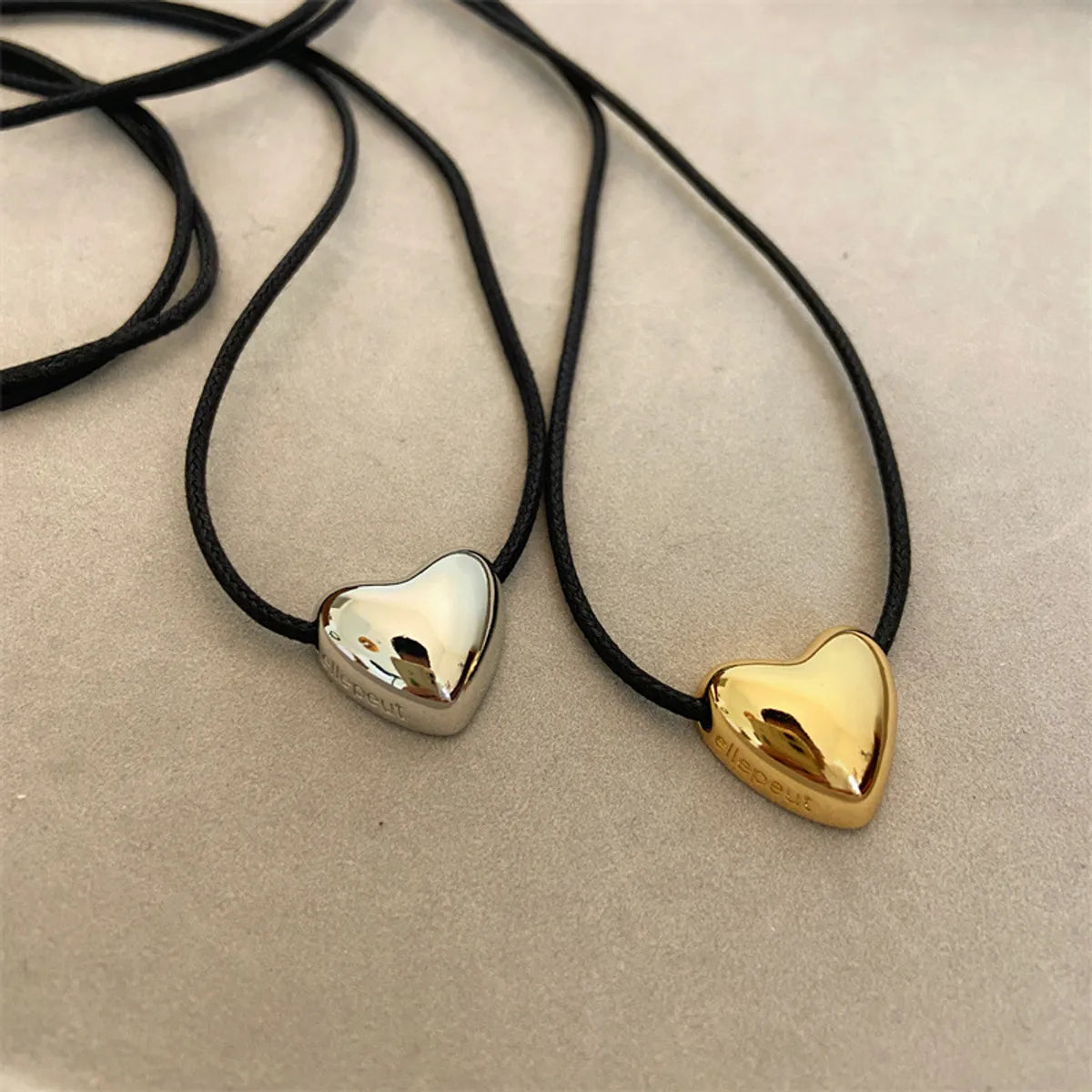 Women’s antique-style necklaces-Simple Style Heart Shape Copper Plating Necklace