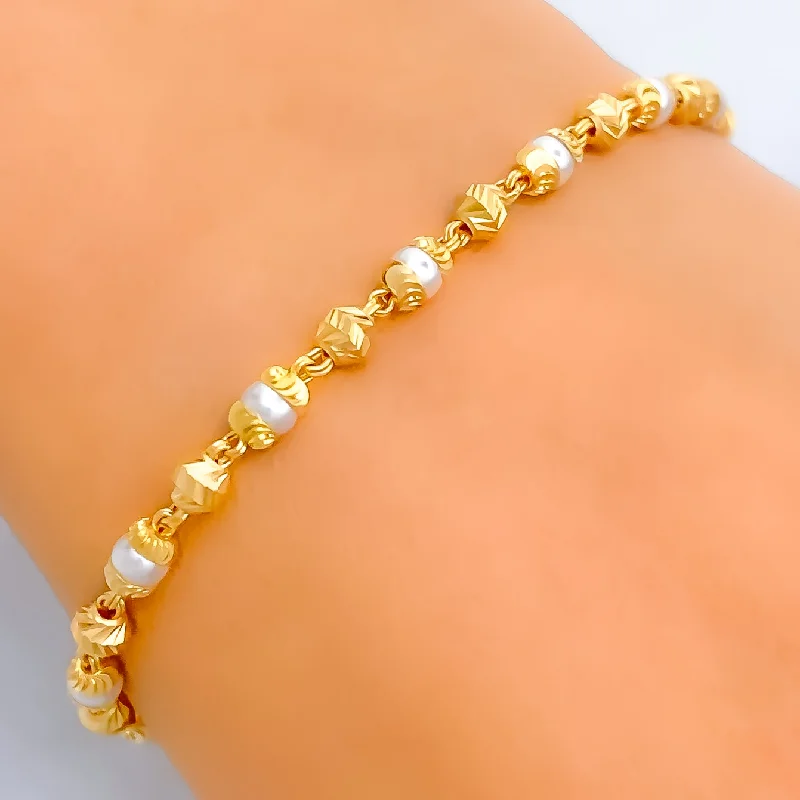 Women’s classic bangle bracelets-Trendy Sleek Alternating 22k Gold Pearl Bracelet