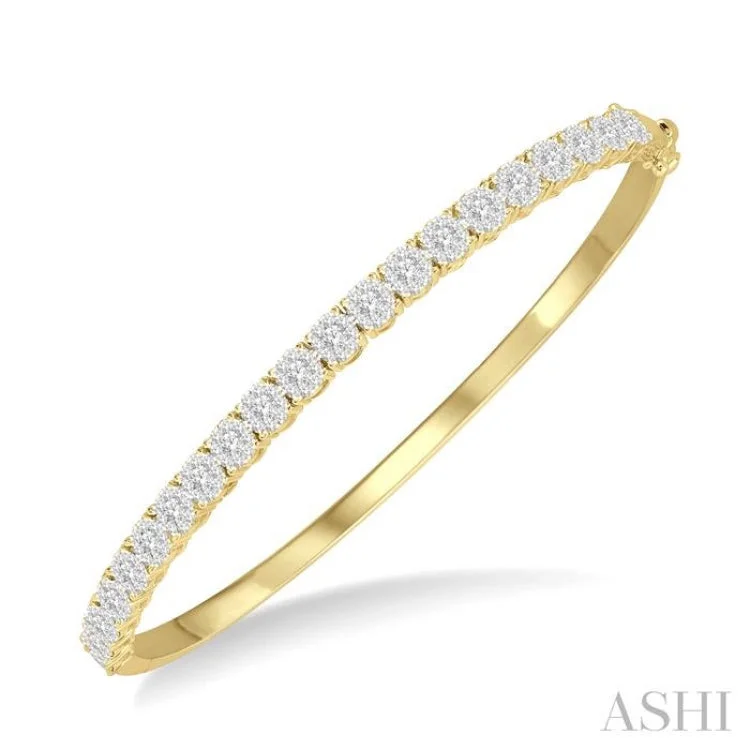 Women’s high-end bracelets-1 1/2 Ctw Circular Lovebright Round Cut Diamond Bangle in 14K Yellow and White Gold