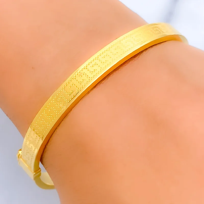 Women’s minimalist charm bracelets-Light Engraving 21k Gold Bangle Bracelet