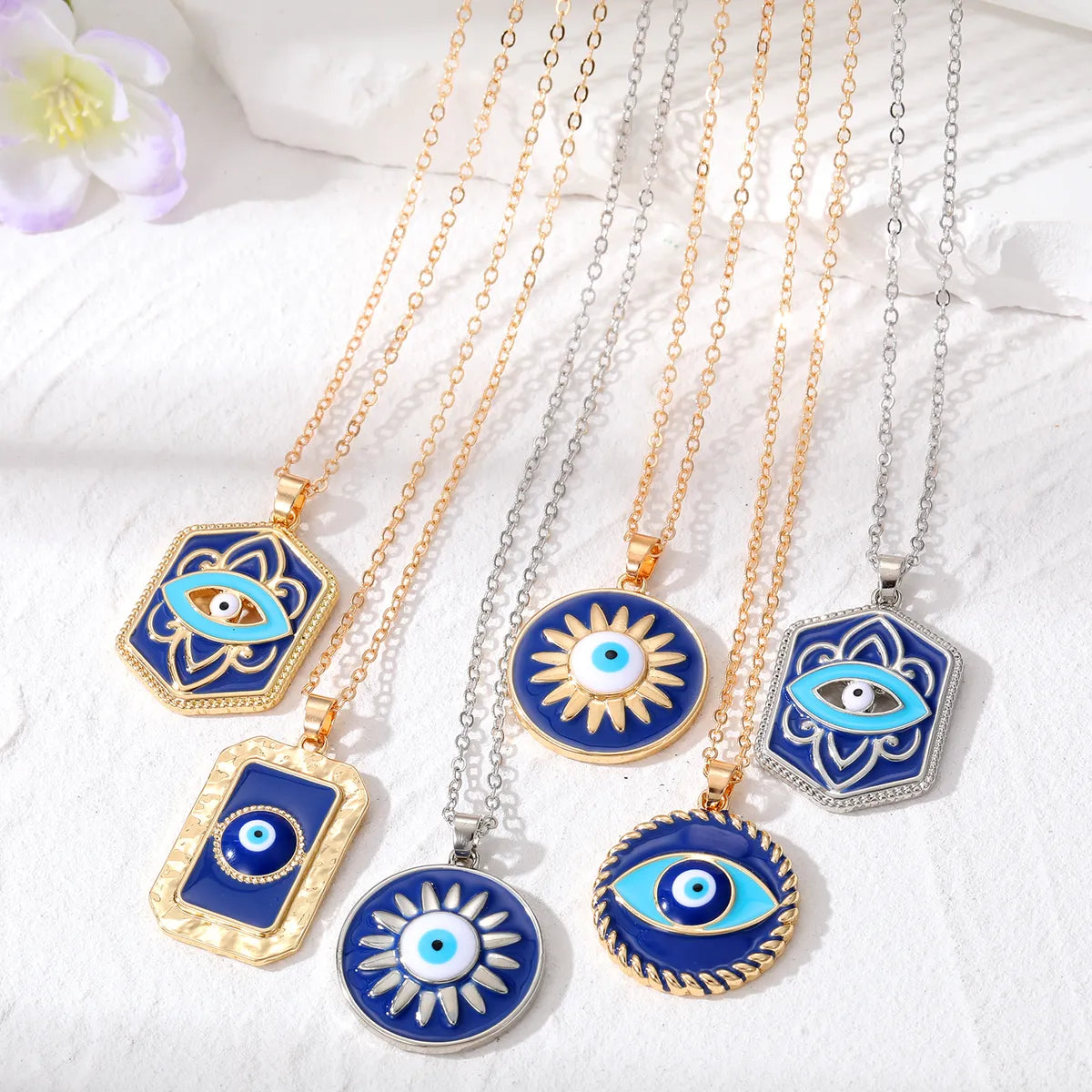 Women’s round diamond necklaces-Wholesale Jewelry Simple Style Devil's Eye Alloy Pendant Necklace