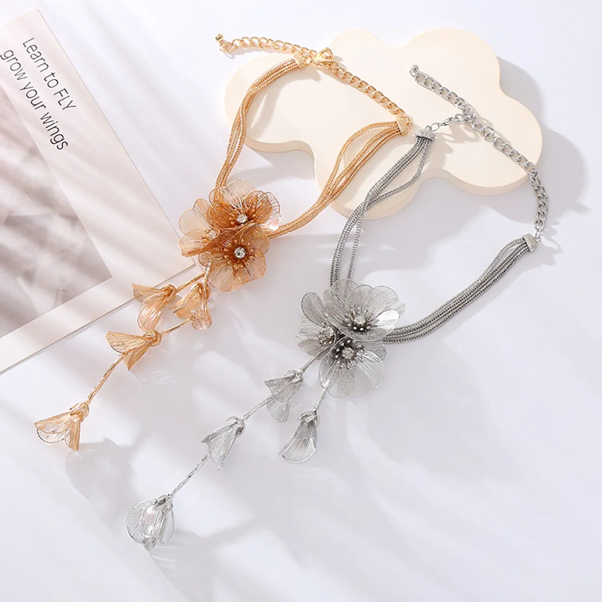 Women’s multi-layer necklaces-Elegant Luxurious Flower Gold Plated Silver Plated Alloy Wholesale Necklace