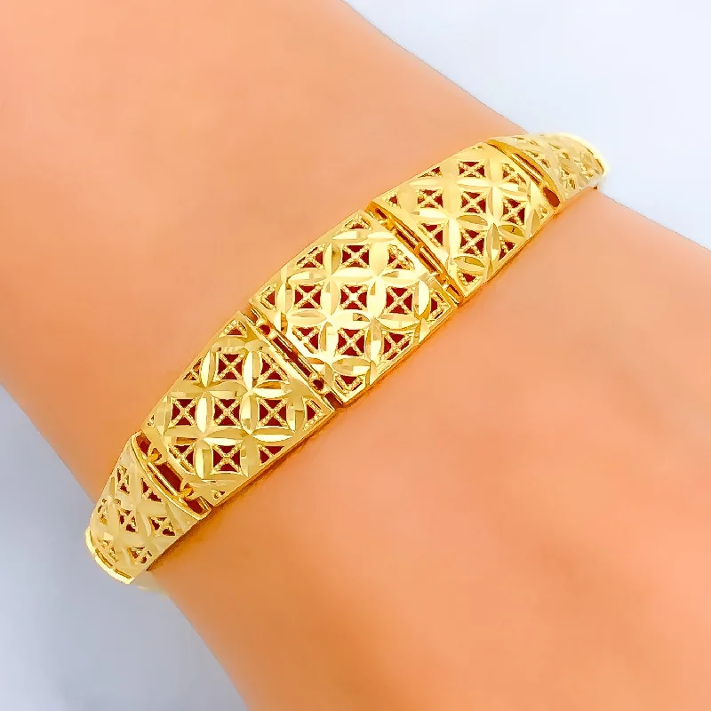 Women’s turquoise bracelets-Attractive Jazzy 22k Gold Bracelet