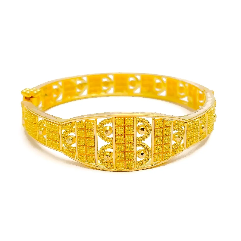 Women’s boho bracelets-Glistening Checkered 22k Gold Baby Bangle