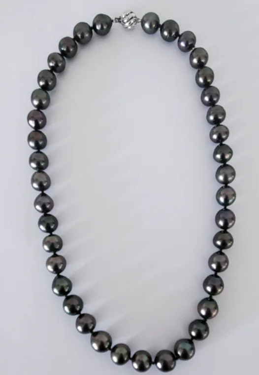 Women’s contemporary necklaces-Tahitian Pearl Necklace with 14kt White Gold Clasp