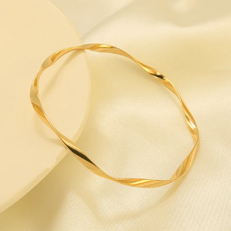 Women’s dainty bracelets-Elegant Geometric Stainless Steel Plating Bangle