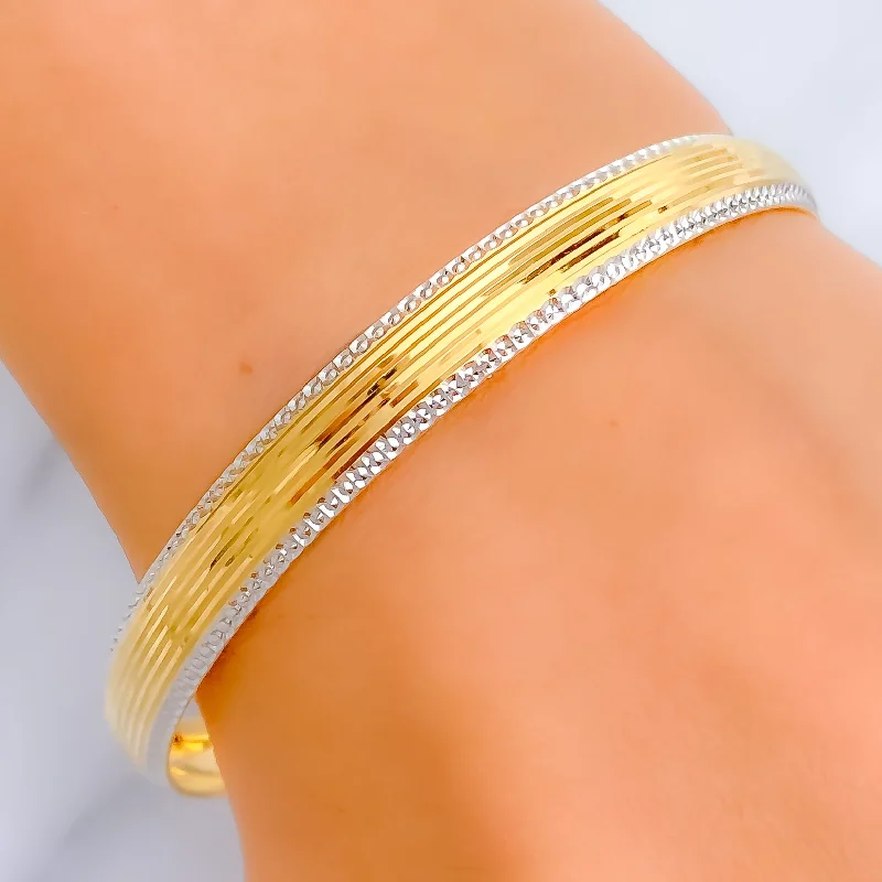 Women’s romantic bangles-Shiny Delightful 22k Gold Bangle