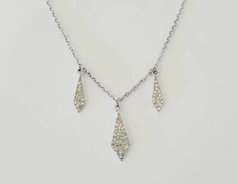 Women’s tennis necklaces-14kt White Gold Necklace With Diamond Drops