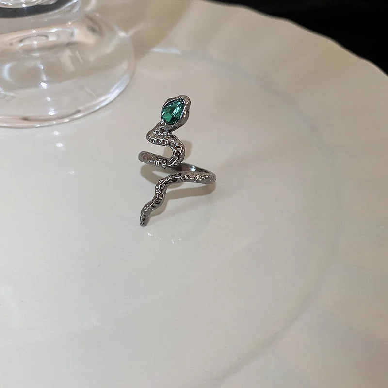 16# Open Ring-Emerald Diamond Snake-Shaped