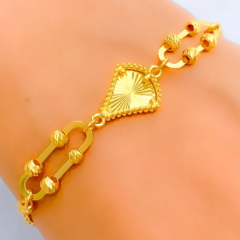 Women’s statement bracelets-Chic Fanned 21k Gold Bracelet