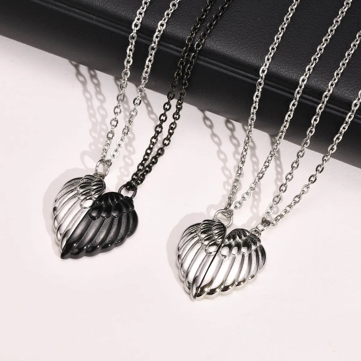 Women’s religious pendant necklaces-Simple Style Heart Shape Wings Stainless Steel Patchwork Pendant Necklace