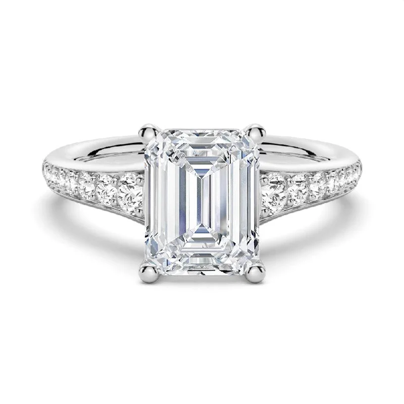 Women’s vintage-inspired engagement rings-Vintage Emerald Cut Moissanite Engagement Ring With Graduated Band