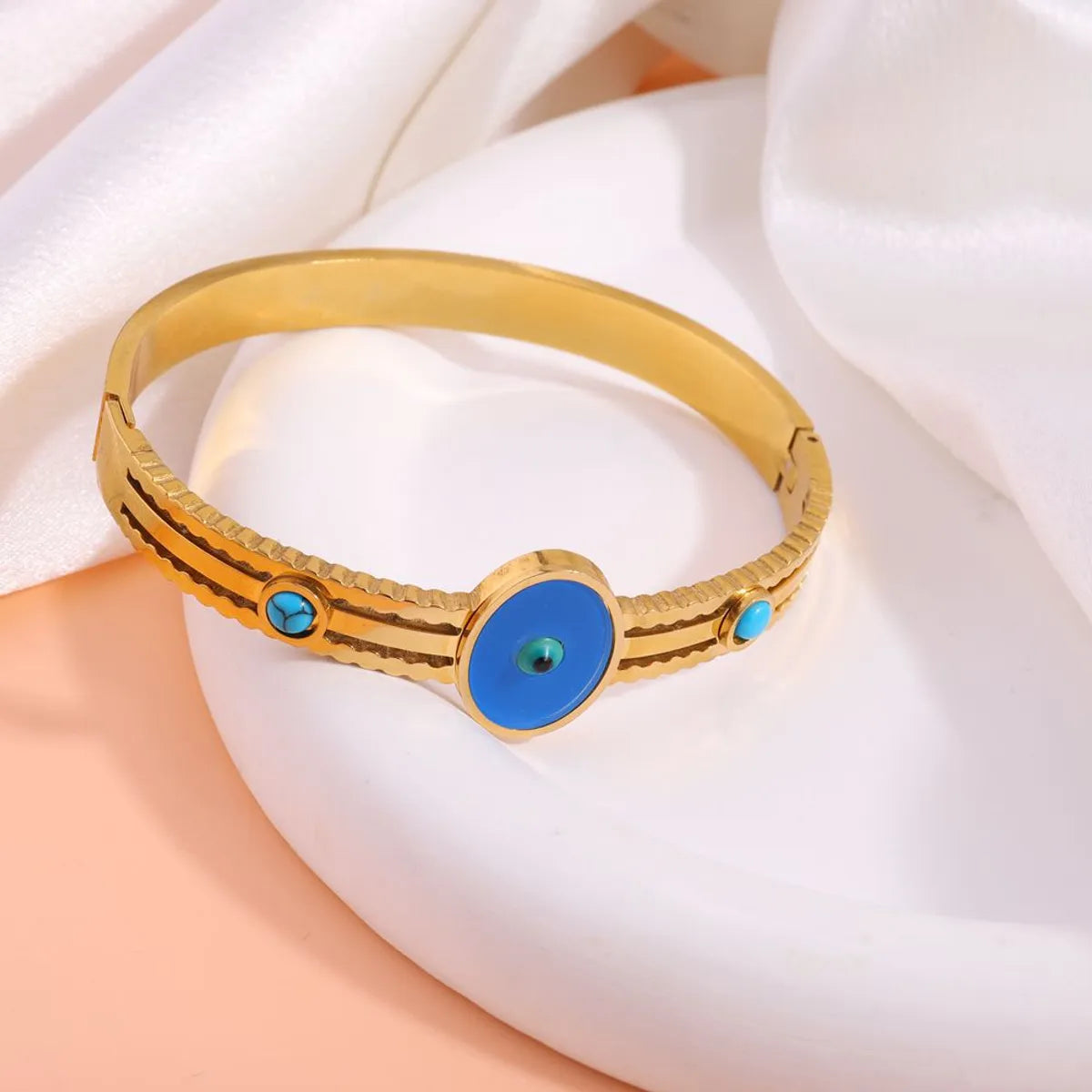 Blue Pupil Gold Bracelet