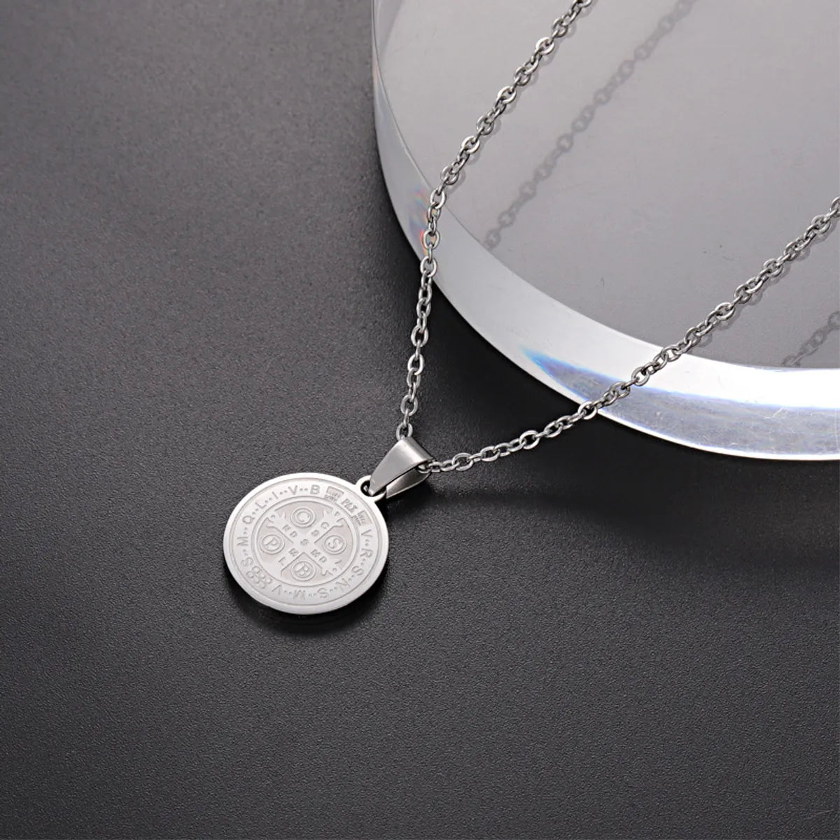 Women’s personalized birthstone necklaces-Commute Solid Color Stainless Steel Plating Silver Plated Pendant Necklace